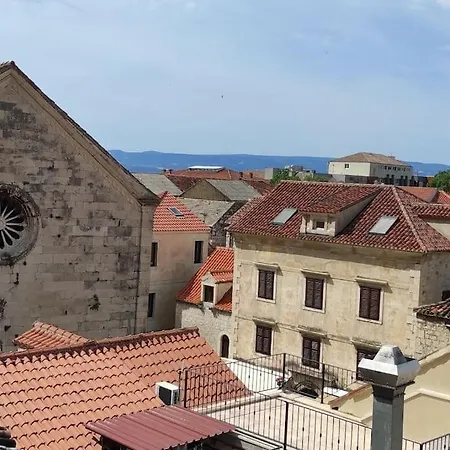 Luxury Centre With Stunning View Apartmán