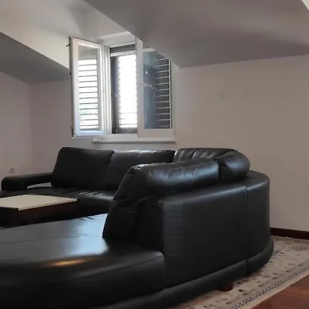 Luxury Centre With Stunning View *