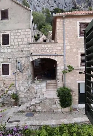 Luxury Centre With Stunning View *