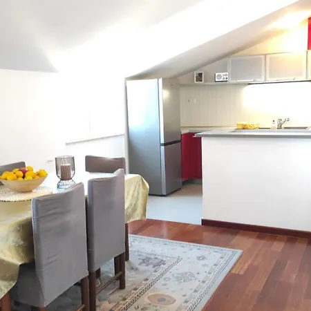 Luxury Centre With Stunning View Apartmán