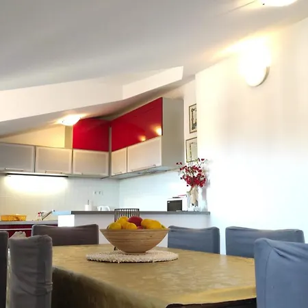 Luxury Centre With Stunning View *